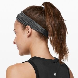 Lululemon Fringe Fighter Headband - Gray / Black